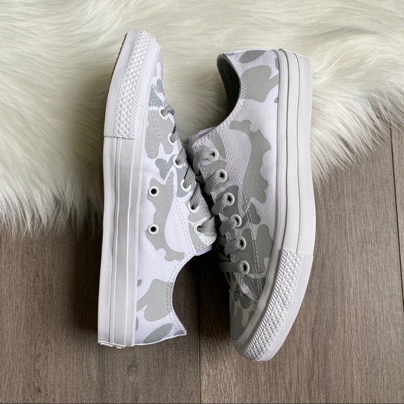 NWT Converse Chuck Taylor All Star - Picture 7 of 9